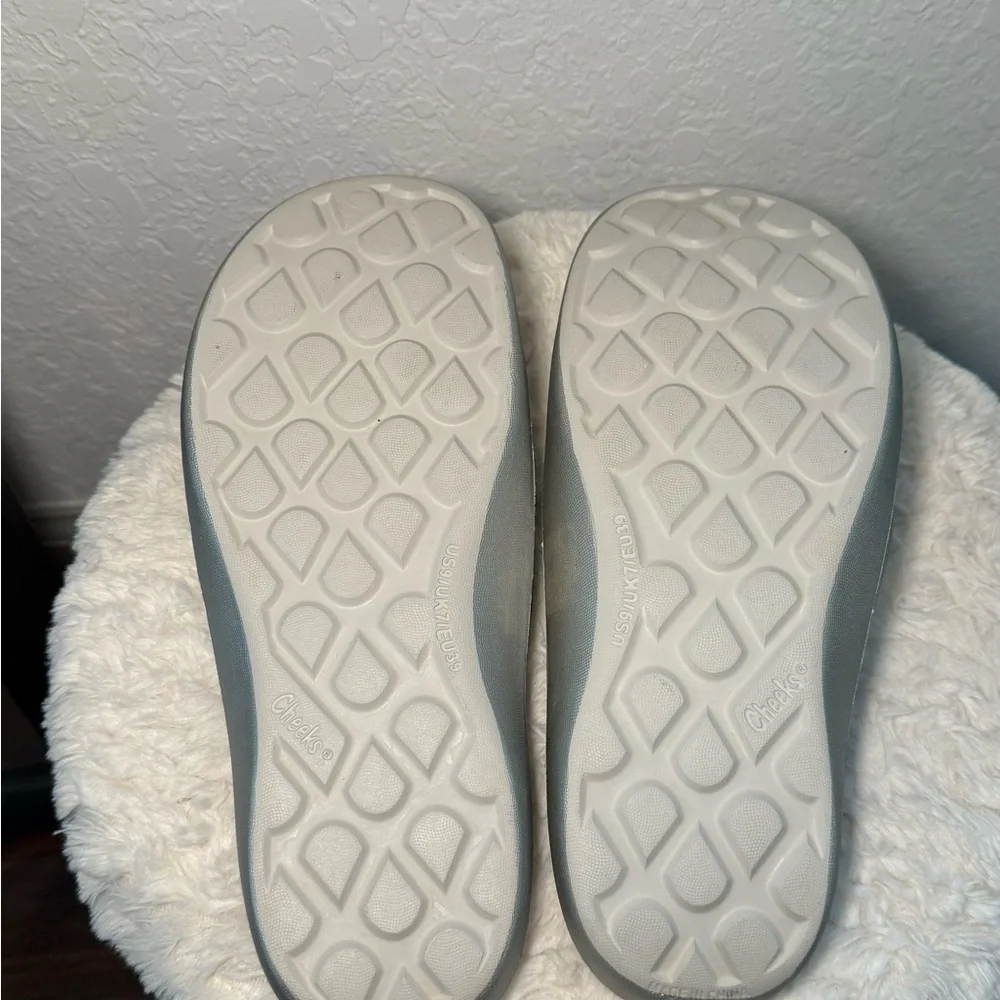Women's Silver Sandals - Picture 3 of 4